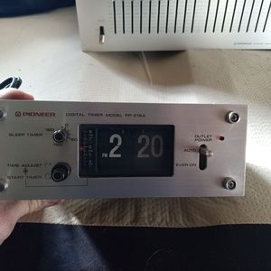 Digital clock